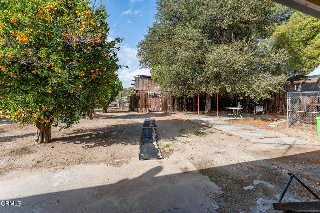 3941 Walnut Avenue, Simi Valley, California 93063 home-pic-12