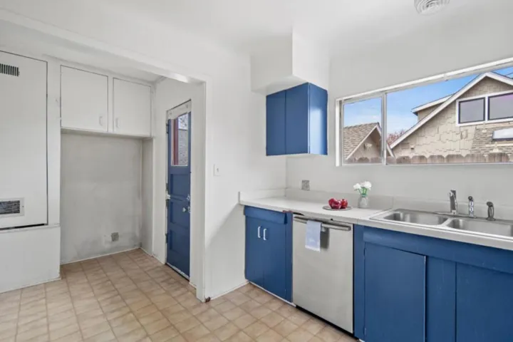 508 4th Street, Pacific Grove, California 93950