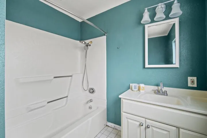508 4th Street, Pacific Grove, California 93950