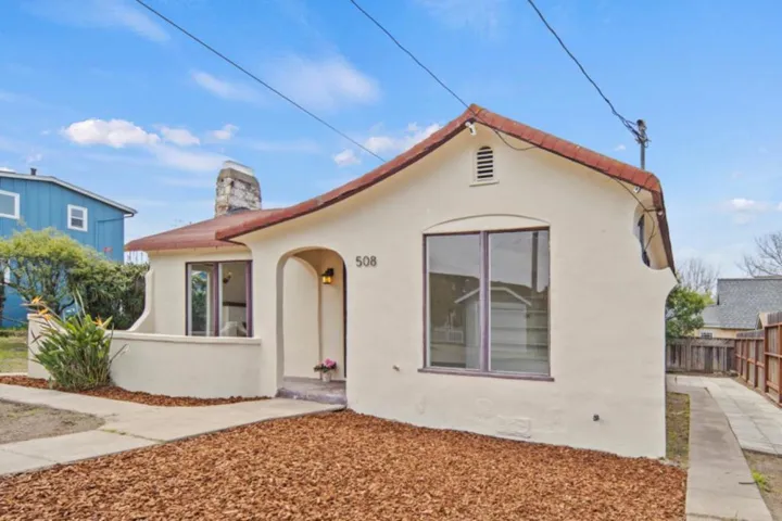 508 4th Street, Pacific Grove, California 93950