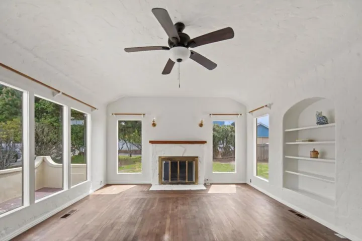 508 4th Street, Pacific Grove, California 93950