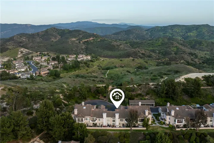 1041 S Daybreak Court, Anaheim Hills, California 92808