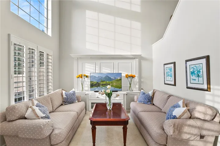 1041 S Daybreak Court, Anaheim Hills, California 92808