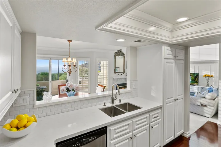 1041 S Daybreak Court, Anaheim Hills, California 92808