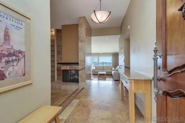 2077 Caminito Capa, La Jolla, California 92037