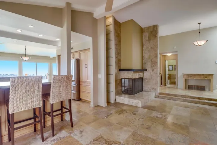 2077 Caminito Capa, La Jolla, California 92037