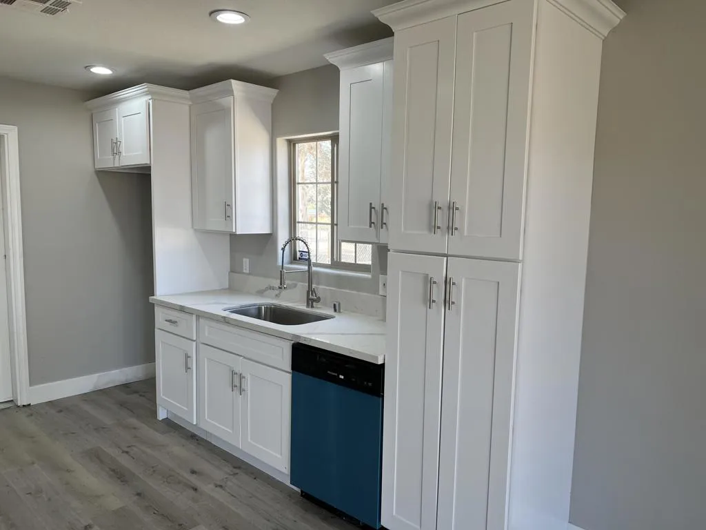 6623 Hanford Avenue, Yucca Valley, California 92284 home-pic-6