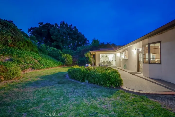 32268 Phantom Drive, Rancho Palos Verdes, California 90275