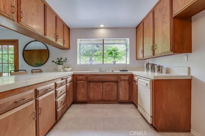 32268 Phantom Drive, Rancho Palos Verdes, California 90275