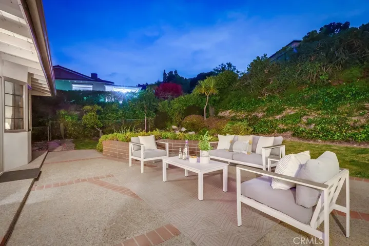 32268 Phantom Drive, Rancho Palos Verdes, California 90275