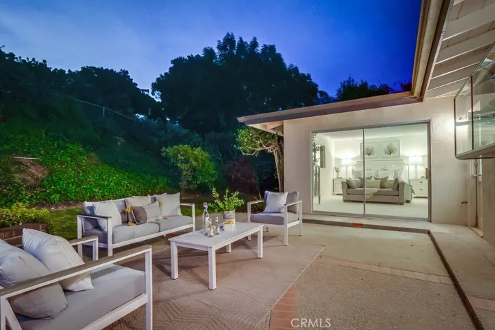 32268 Phantom Drive, Rancho Palos Verdes, California 90275