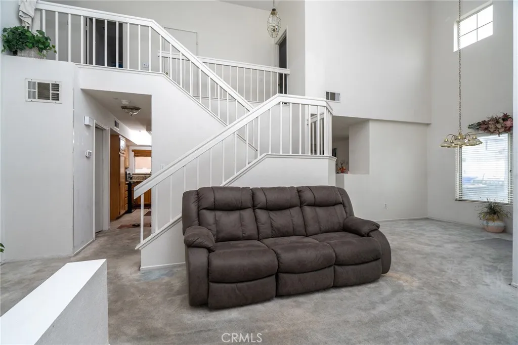 8082 Milan Court, Fontana, California 92336 home-pic-5