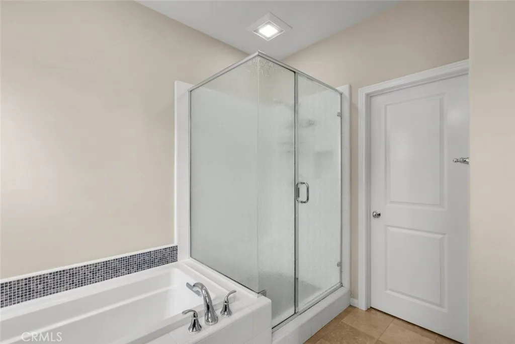 21 Deergrass, Irvine, California 92618 home-pic-40