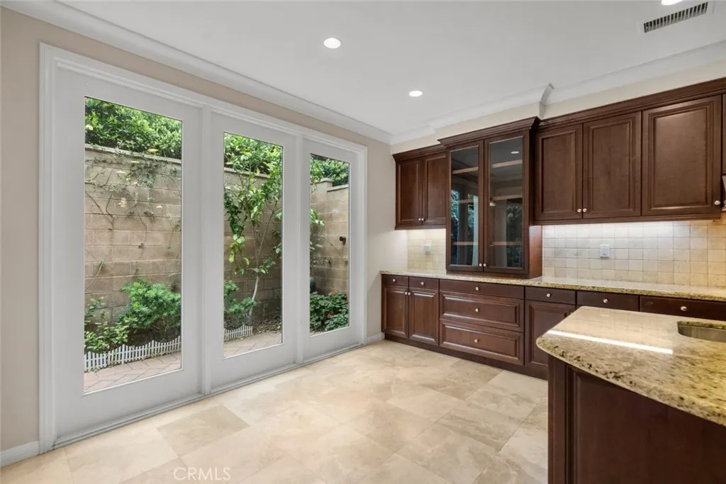 21 Deergrass, Irvine, California 92618 home-pic-23