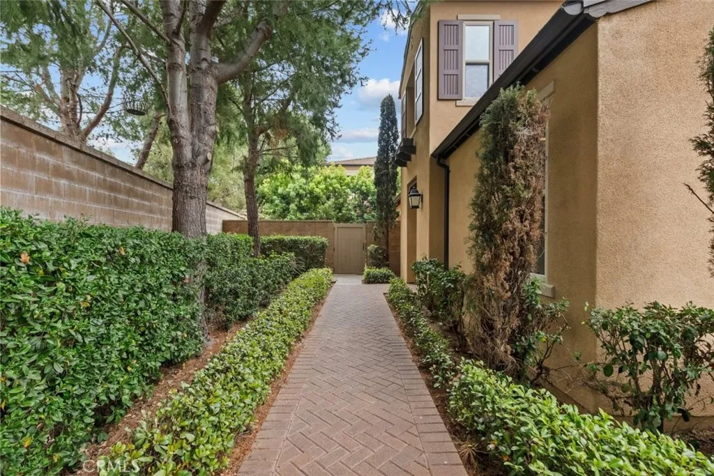 21 Deergrass, Irvine, California 92618 home-pic-11