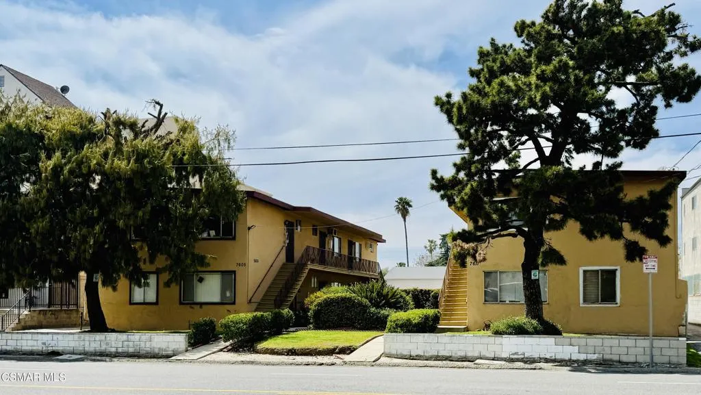 7611 Hollywood Way, Burbank, California 91505, 6 Bedrooms Bedrooms, ,6 BathroomsBathrooms,Residential Income,For Sale,Hollywood,225001887