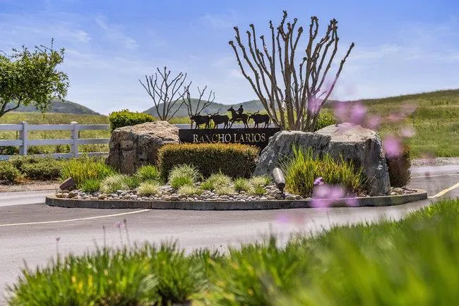 966 Calle Cruz, San Juan Bautista, California 95045
