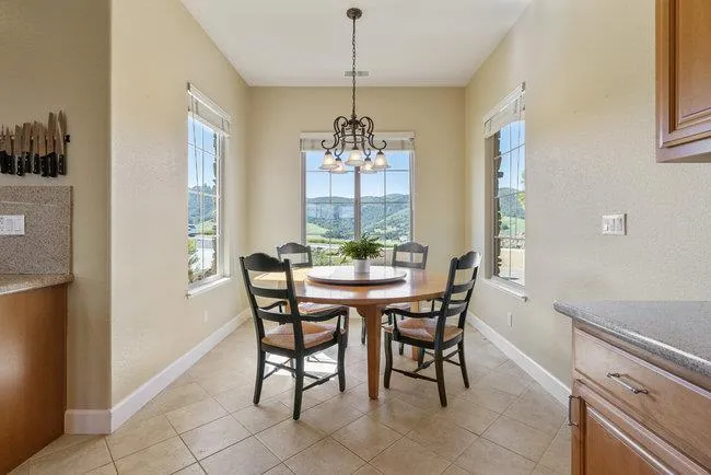 966 Calle Cruz, San Juan Bautista, California 95045