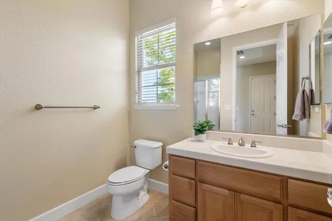 966 Calle Cruz, San Juan Bautista, California 95045