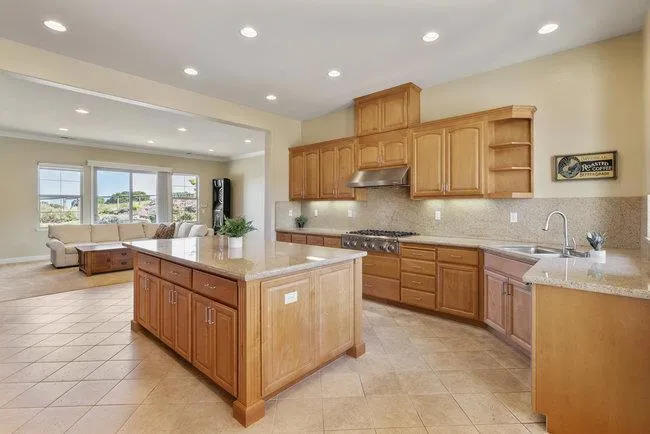 966 Calle Cruz, San Juan Bautista, California 95045