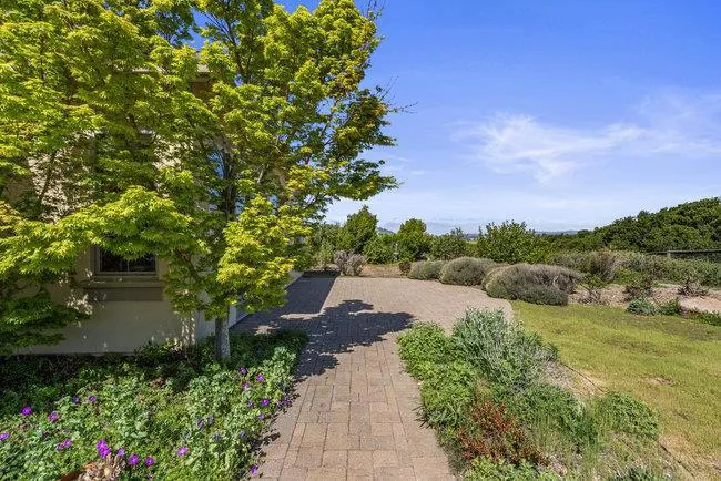 966 Calle Cruz, San Juan Bautista, California 95045