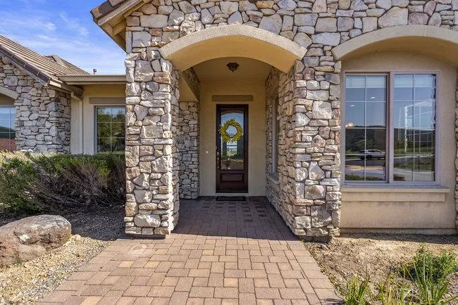 966 Calle Cruz, San Juan Bautista, California 95045