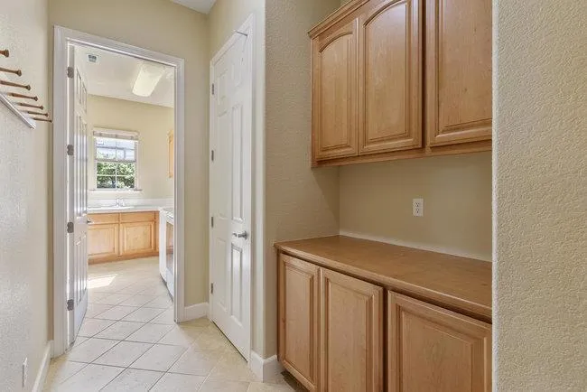 966 Calle Cruz, San Juan Bautista, California 95045