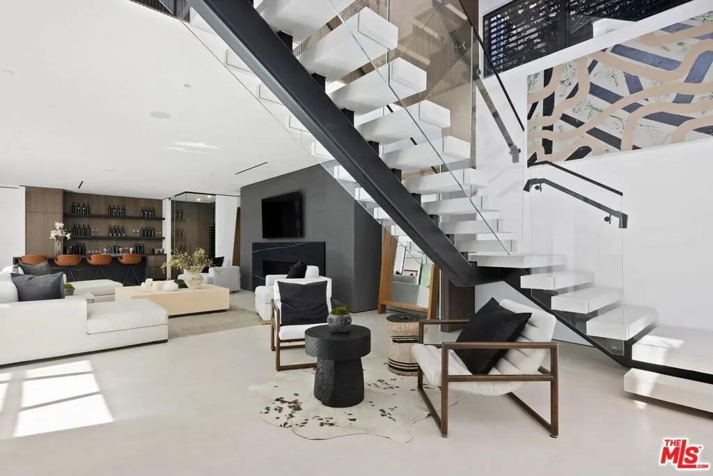 137 S Wetherly Drive, Beverly Hills, California 90211 home-pic-23