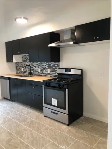 136 W Saginaw Way 105, Fresno, California 93705