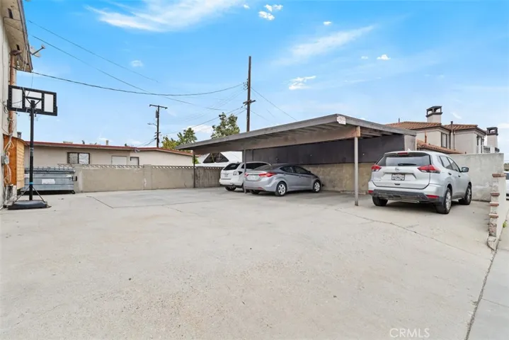 Drive and parking is concrete