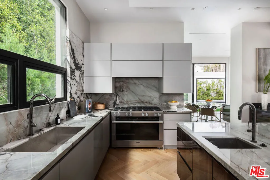 1729 Angelo Drive, Beverly Hills, California 90210 home-pic-7