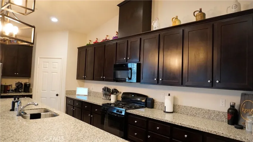 13062 Mill Pond Court, Victorville, California 92392
