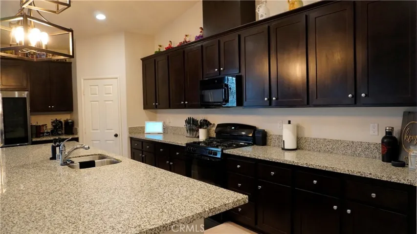 13062 Mill Pond Court, Victorville, California 92392