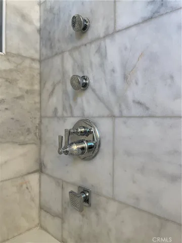 3 body sprays for you relaxing shower
