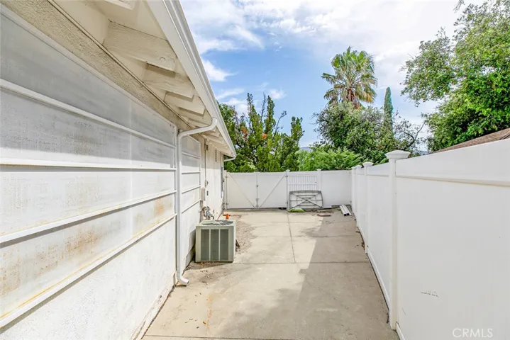 6407 Haywood Street, Tujunga, California 91042