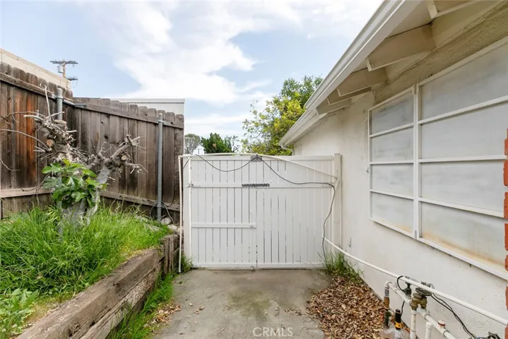 6407 Haywood Street, Tujunga, California 91042