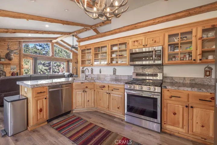 1474 Klamath Road, Big Bear City, California 92314