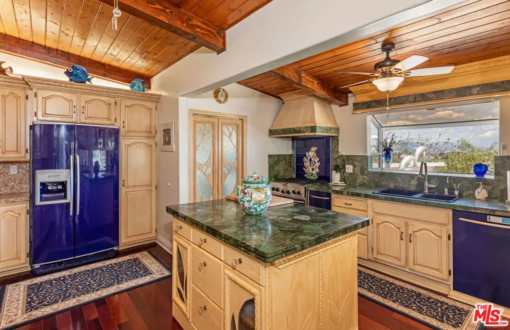 5038 Cerrillos Drive, Woodland Hills, California 91364 home-pic-32