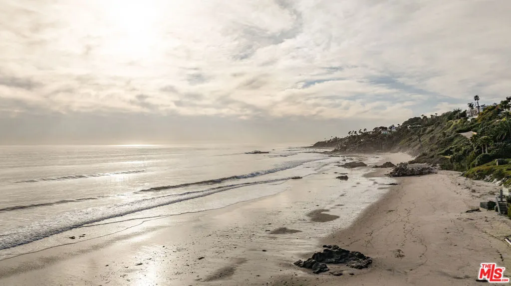 0 Pacific Coast Highway, Malibu, California 90265, 4 Bedrooms Bedrooms, ,5 BathroomsBathrooms,Residential,For Sale,Pacific Coast,25526223