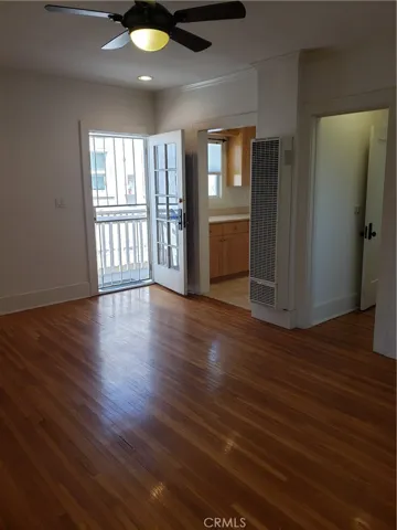 1513 1/2 E Ocean Avenue, Long Beach, California 90802