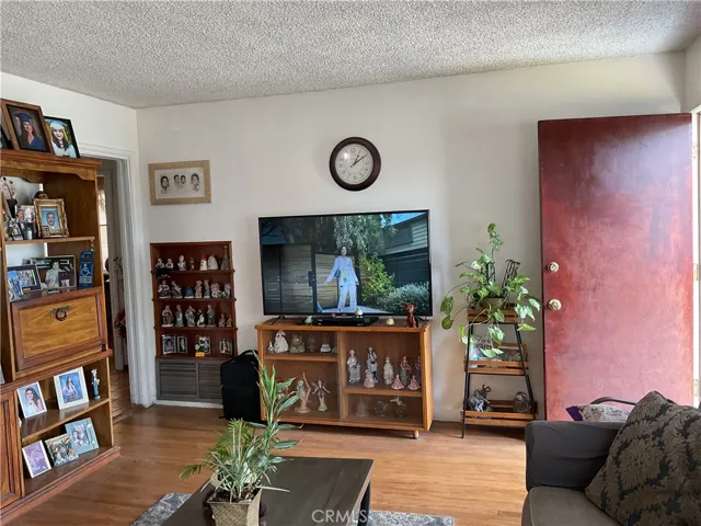 5007 Astor Avenue, Commerce, California 90040
