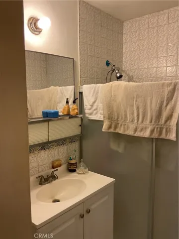 5007 Astor Avenue, Commerce, California 90040