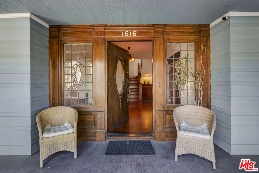 1616 W 25th Street, Los Angeles, California 90007 home-pic-25