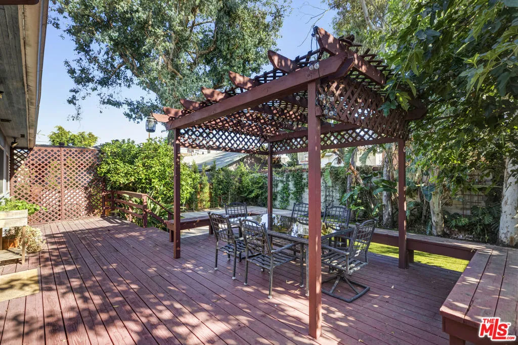 1616 W 25th Street, Los Angeles, California 90007 home-pic-30