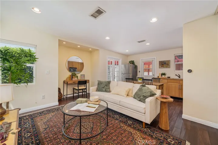 3471 Plata Street, Los Angeles, California 90026