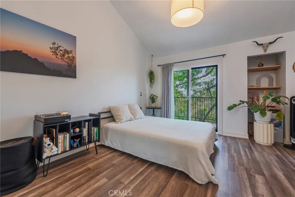 1600 Redondo Avenue 4, Long Beach, California 90804 home-pic-17