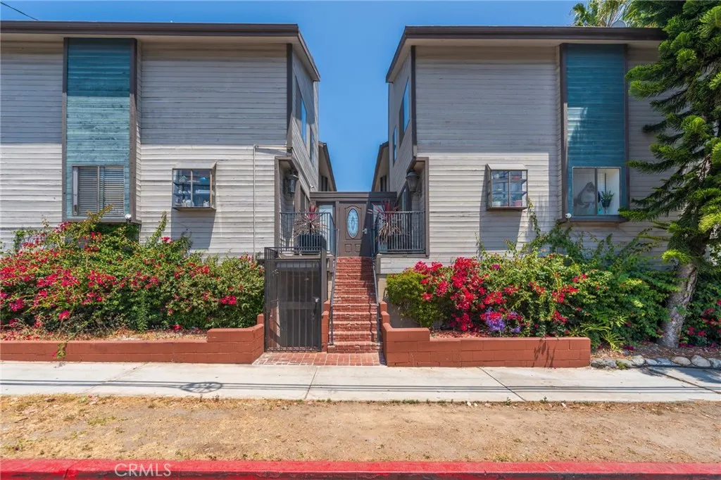 1600 Redondo Avenue 4, Long Beach, California 90804 home-pic-0