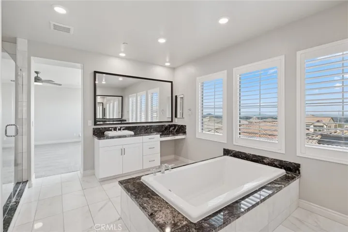 1782 Canyon Oaks Lane, Lake Forest, California 92610