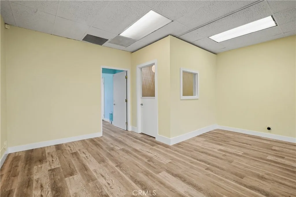gallery-image 3