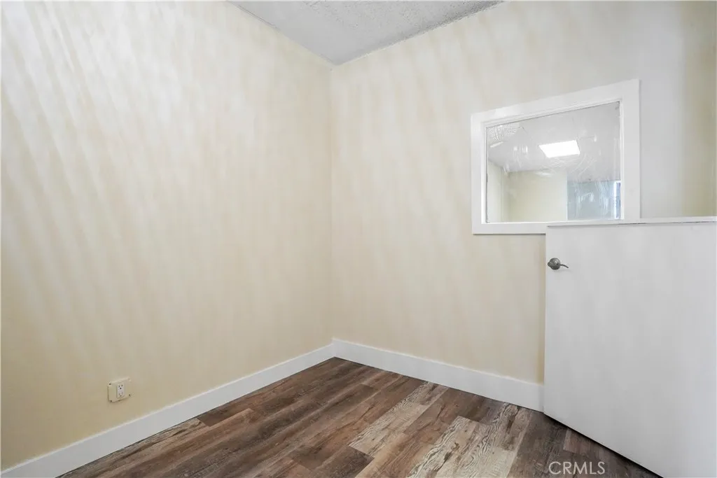 gallery-image 4